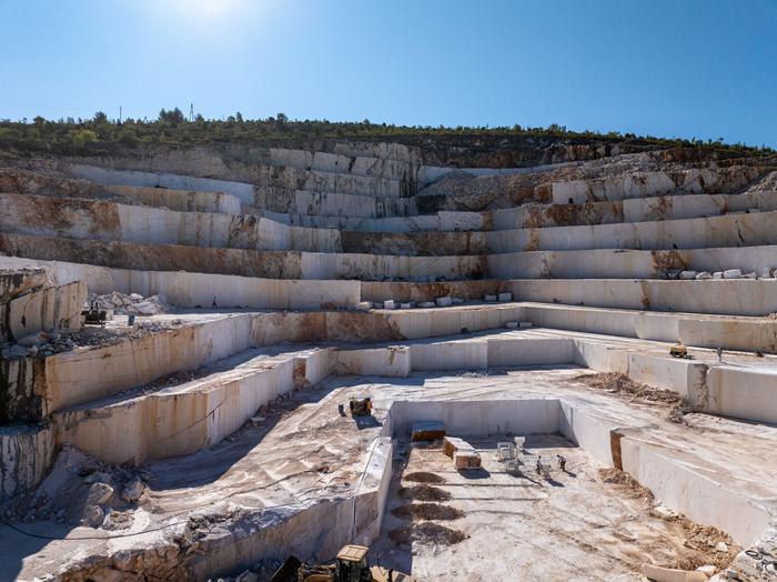 Visočani Quarry — photo 1